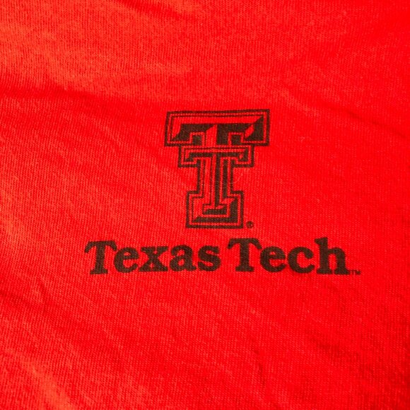 Gildan Heavy Cotton T-Shirt Men’s Size Medium Texas Tech University Red Cotton - Picture 7 of 7